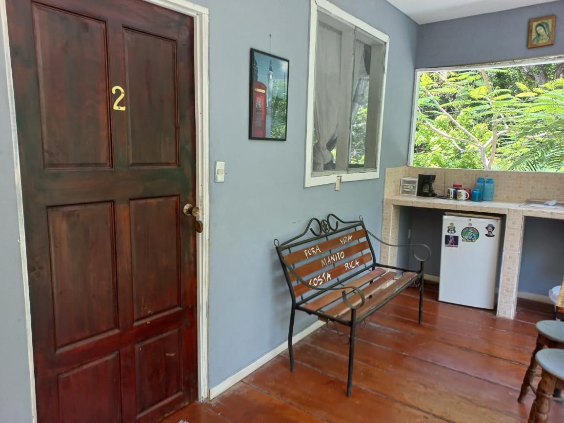 Donde Familia Manito Bed & Breakfast Paquera Bagian luar foto