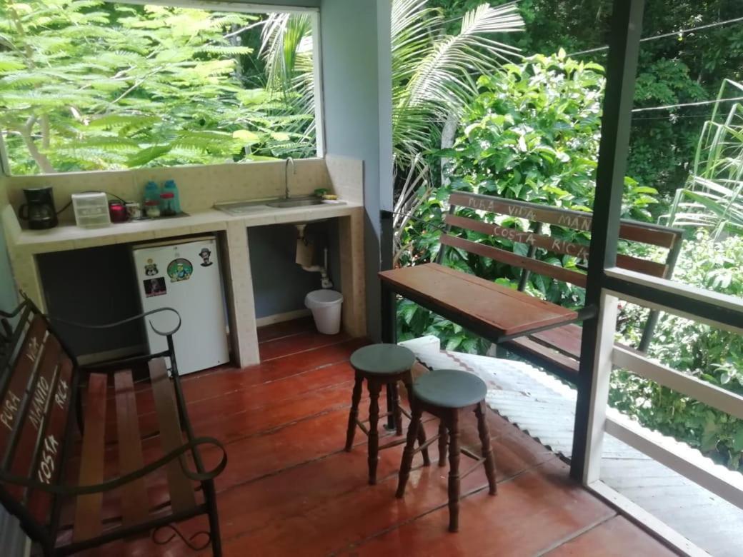 Donde Familia Manito Bed & Breakfast Paquera Bagian luar foto