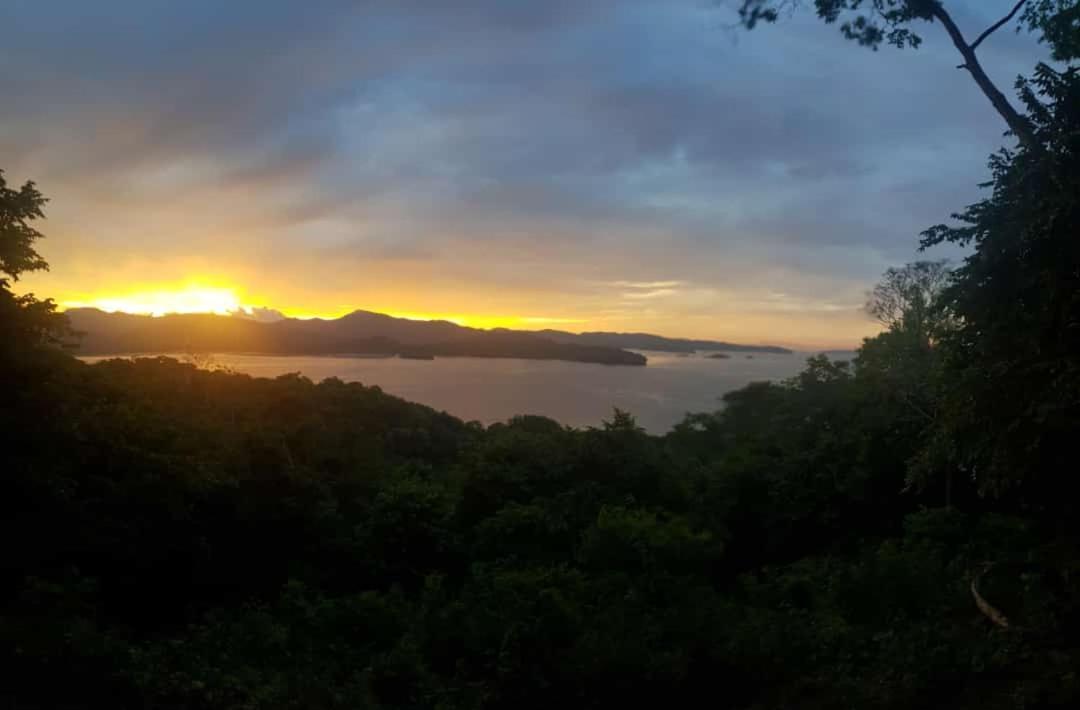 Donde Familia Manito Bed & Breakfast Paquera Bagian luar foto